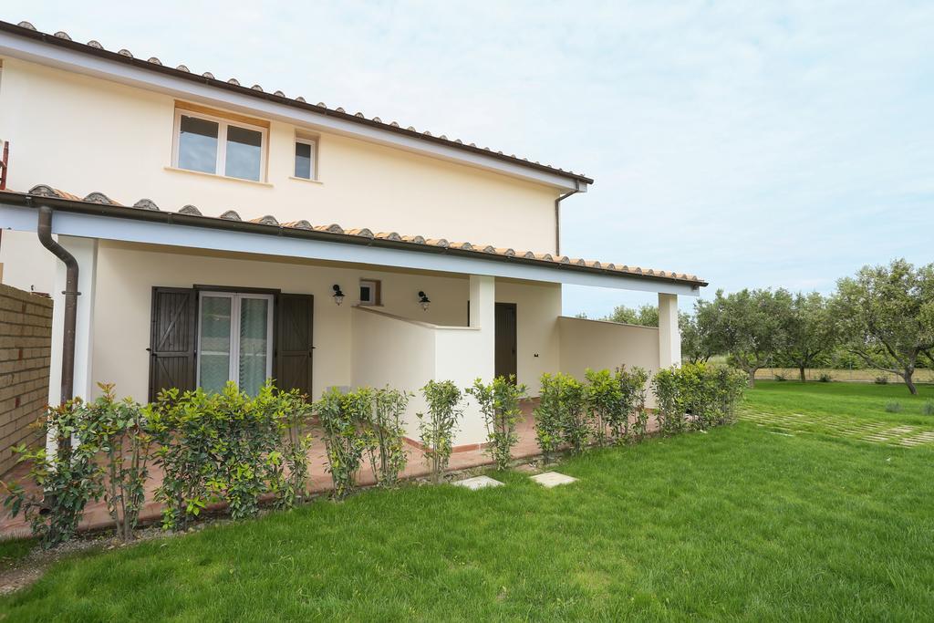Bed And Breakfast Country Cottage Civitavecchia Buitenkant foto
