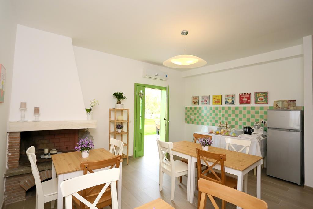 Bed And Breakfast Country Cottage Civitavecchia Buitenkant foto