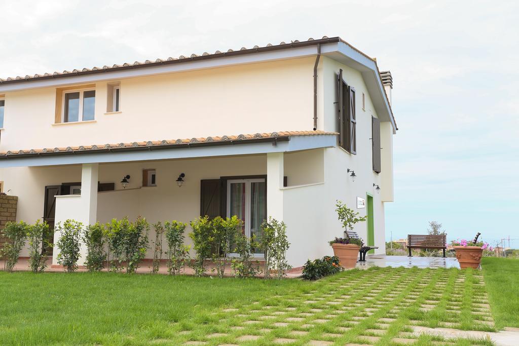 Bed And Breakfast Country Cottage Civitavecchia Buitenkant foto